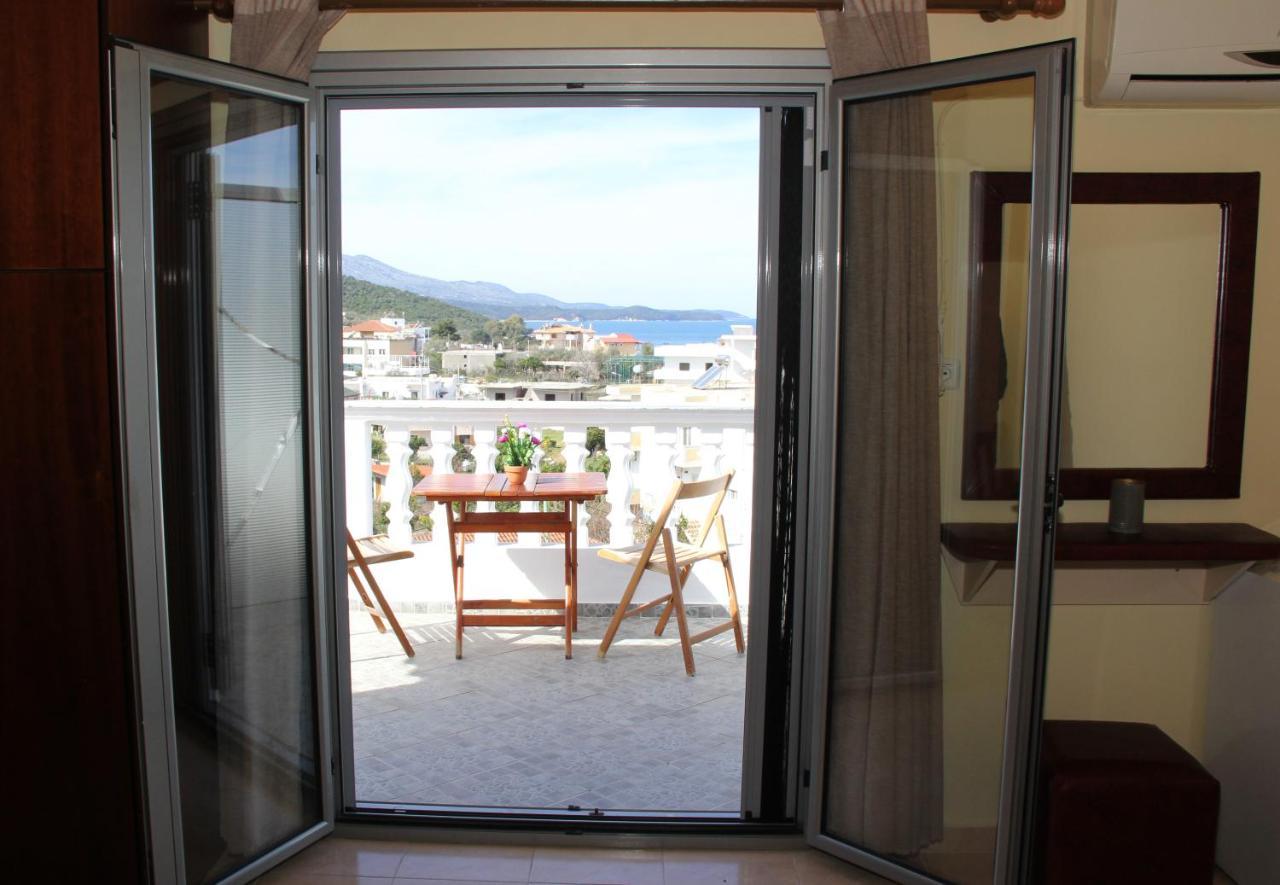 Ronaldo Hotel *